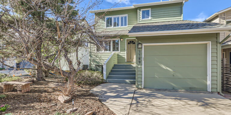 1149 Quince Ave - Web Quality - 002 - 01 Exterior Front