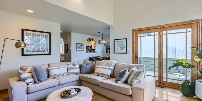 1149 Quince Ave - Web Quality - 007 - 07 Living Room