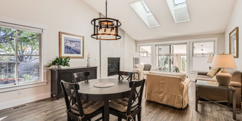 12342 Milwaukee Ct - Web Quality - 011 - 12 Breakfast Area